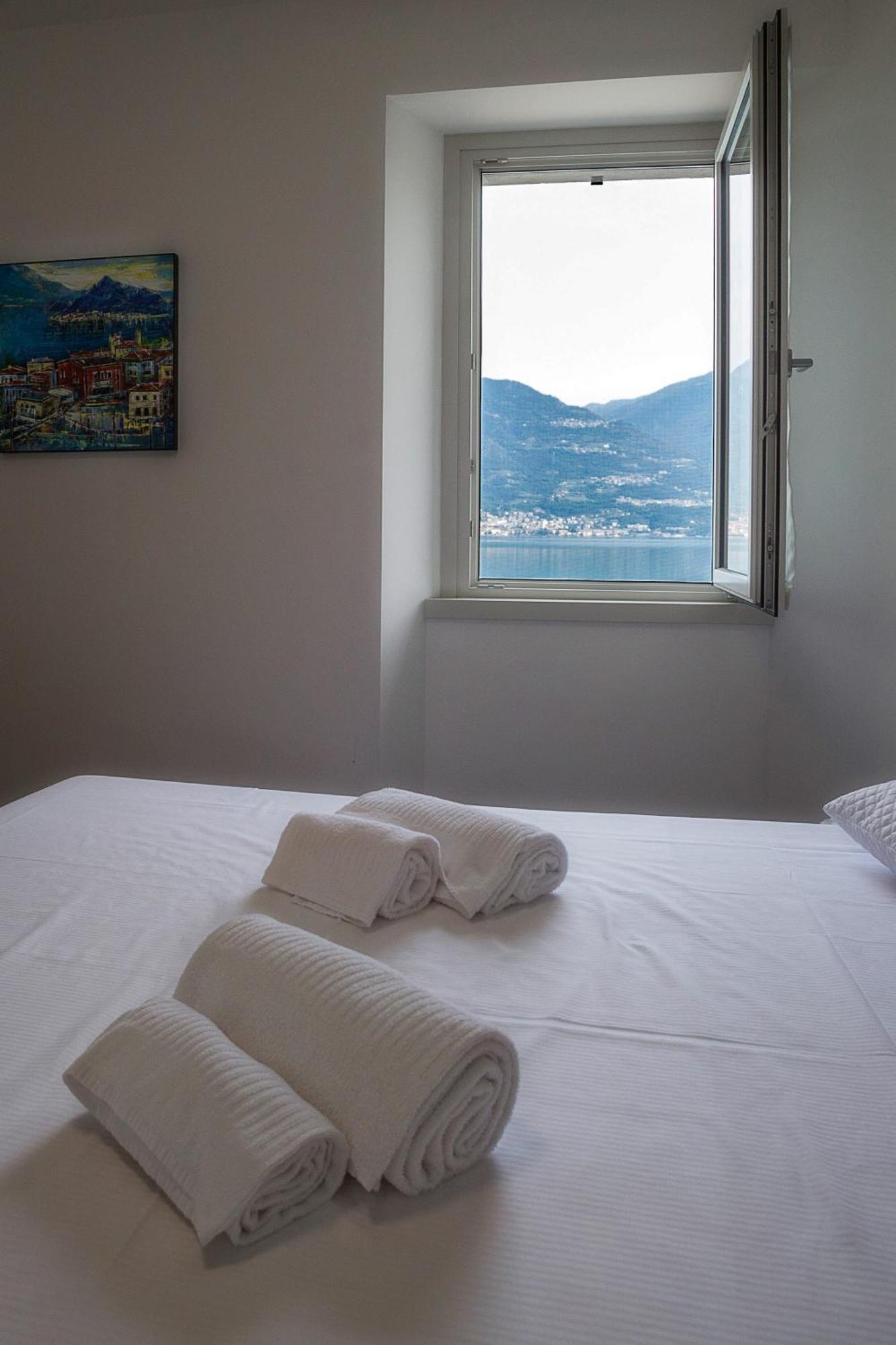 Lakefront Home Residenza Il Gallo In Riva Al Lago Pisogne Extérieur photo