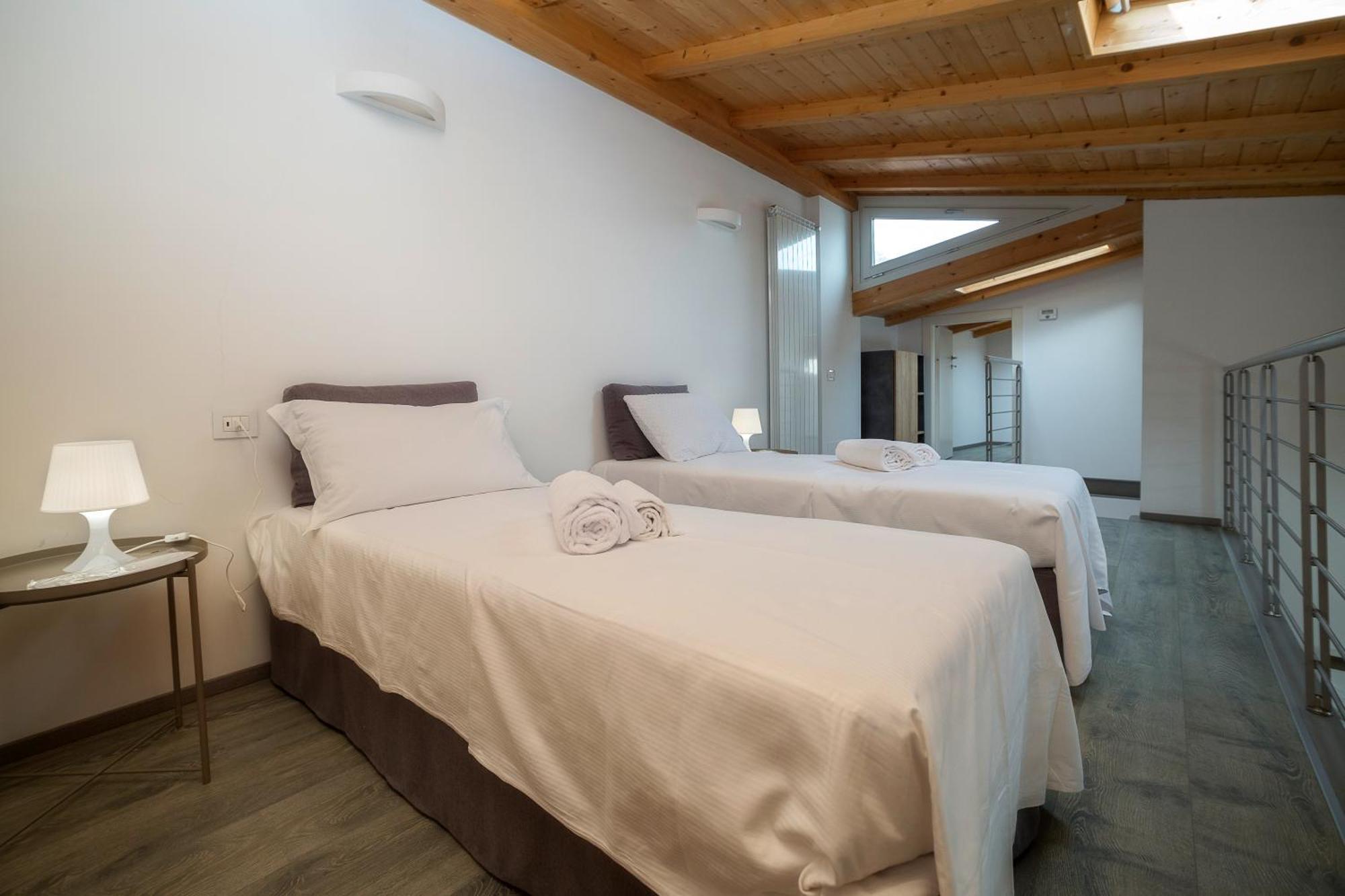 Lakefront Home Residenza Il Gallo In Riva Al Lago Pisogne Extérieur photo
